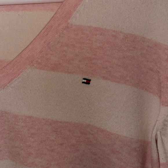 NWOT - Tommy Hilfiger White and Pink V-Neck Sweater - Picture 2 of 7
